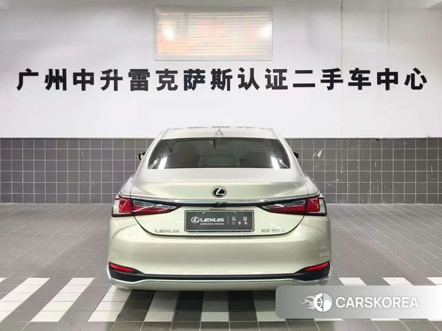 Lexus ES 2021 Шампань из Китая, фото 2