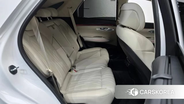 Genesis GV70 2025 Белый из Кореи, фото 2