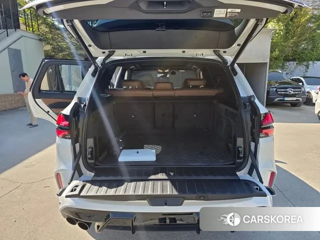 BMW X5M (G05) 2023 Белый из Кореи, фото 2