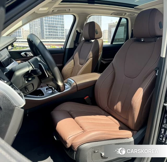 BMW X5 (imported) 2021 Черный из Китая, фото 2