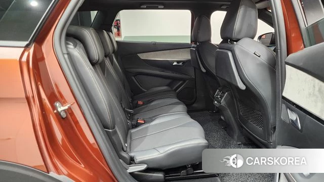 Peugeot 5008 second generation 2022 Коричневый из Кореи, фото 2