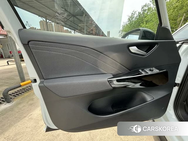 Volkswagen ID.3 2023 Белый из Китая, фото 2