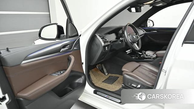 BMW X3 (G01) 2023 Белый из Кореи, фото 2