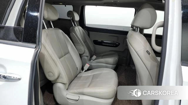 Kia The New Carnival 2018 Белый из Кореи, фото 2