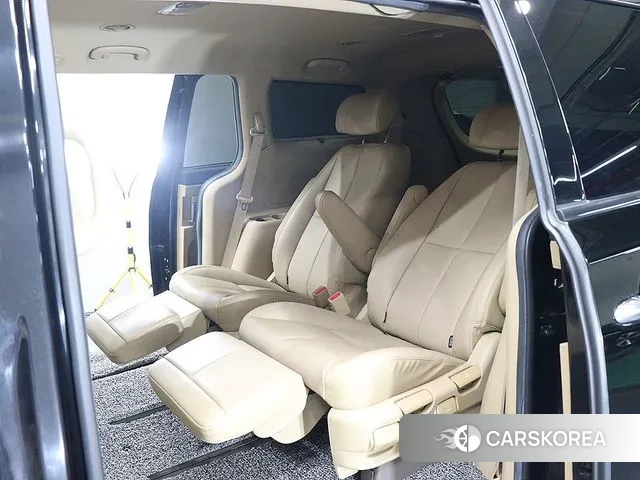 Kia The New Carnival 2019 Черный из Кореи, фото 2