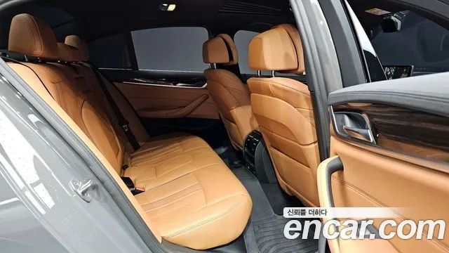 BMW 5 Series (G30) 2021 Серый из Кореи, фото 2