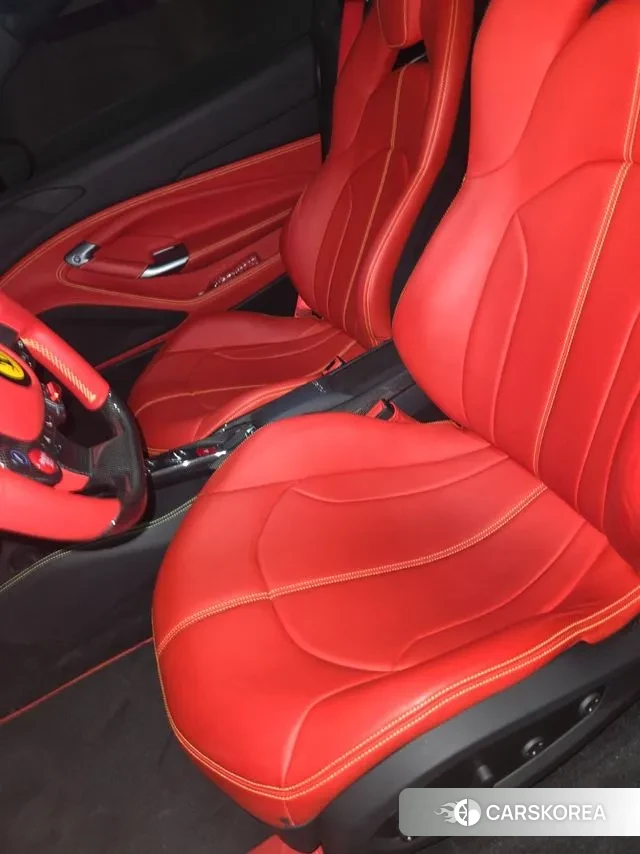 Ferrari F8 Tributo 2021 Красный из Кореи, фото 2