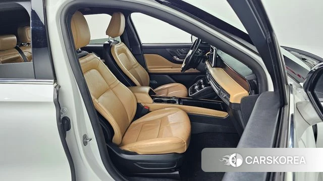 Lincoln Corsair 2022 Белый из Кореи, фото 2