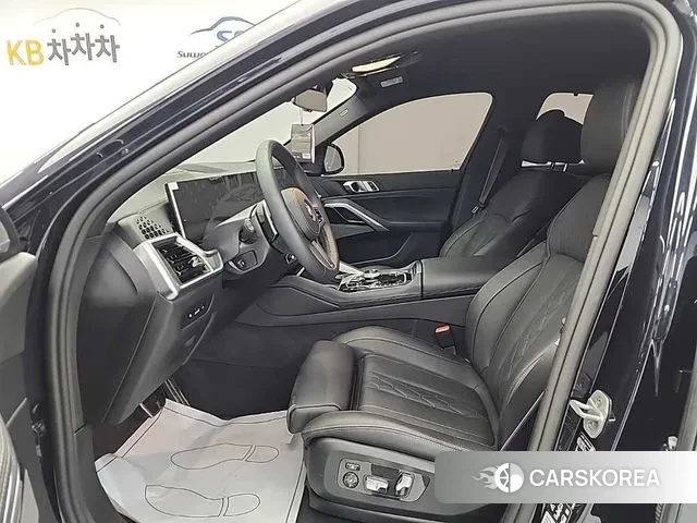 BMW X6 (G06) 2025 Черный из Кореи, фото 2