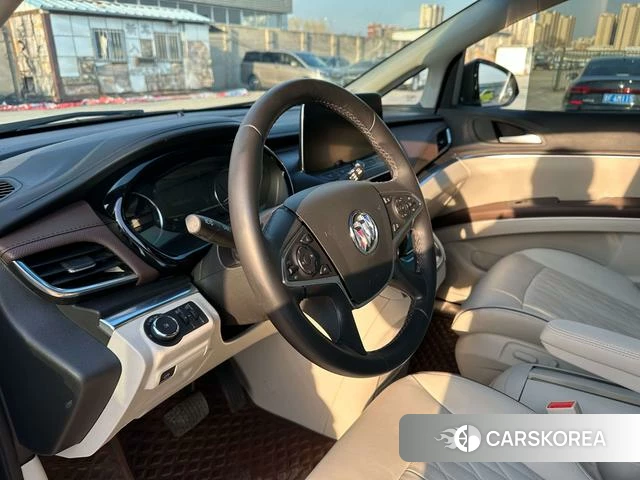 Buick GL8 2022 Коричневый из Китая, фото 2