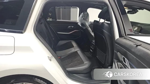 BMW 3 Series (G20) 2021 Белый из Кореи, фото 2