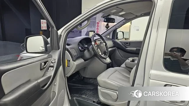 Hyundai The New Grand Starex 2019 Серебряный из Кореи, фото 2