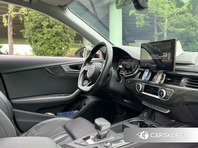 Audi A4L 2023 Черный из Китая, фото 2