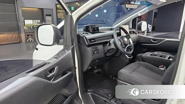 Hyundai Staria 2025 Белый из Кореи, фото 2