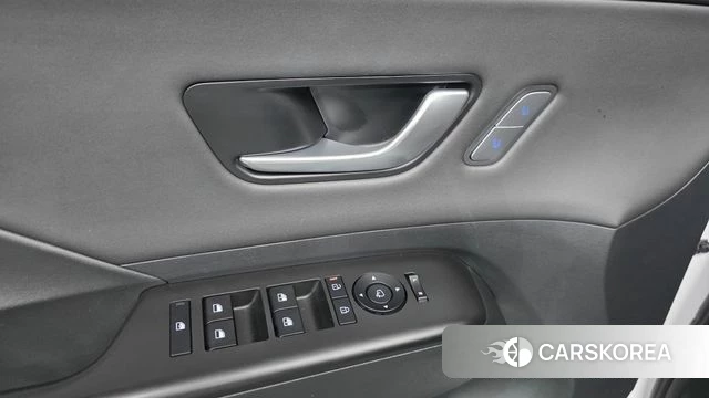 Hyundai Kona Hybrid (SX2) 2023 Белый из Кореи, фото 2