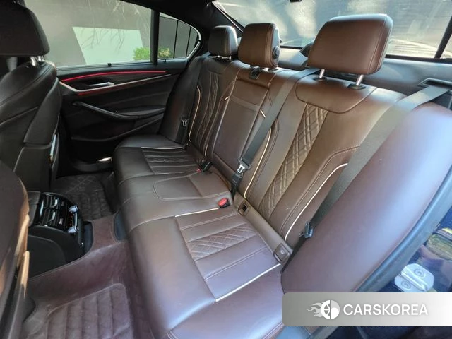BMW 5 Series (G30) 2018 Синий из Кореи, фото 2