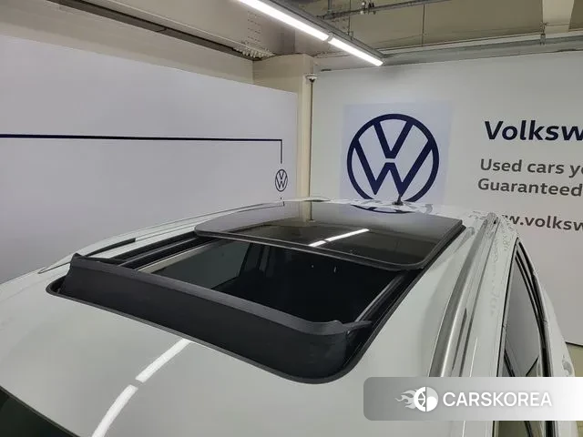 Volkswagen Tiguan Allspace 2018 Белый из Кореи, фото 2