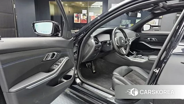 BMW 3 Series (G20) 2020 Черный из Кореи, фото 2