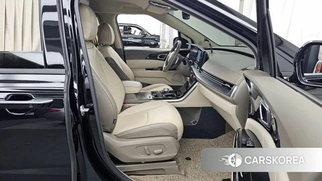 Kia Carnival 4th generation 2022 Черный из Кореи, фото 2