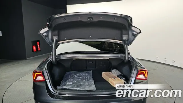 Kia K5 3rd generation 2021 Серый из Кореи, фото 2