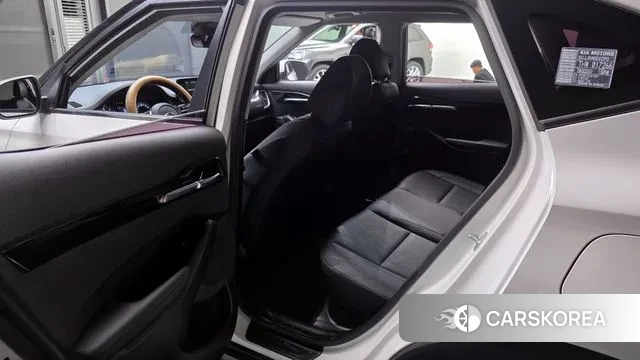 Kia Seltos 2019 Белый из Кореи, фото 2