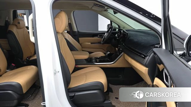 Kia Carnival 4th generation 2021 Белый из Кореи, фото 2