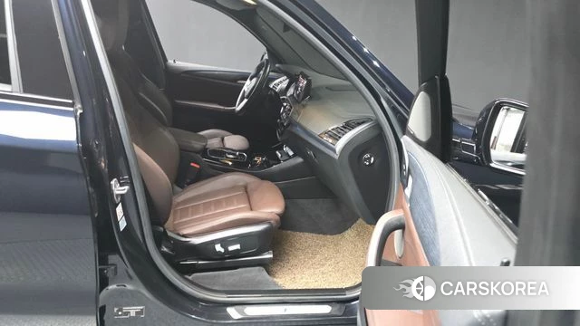BMW iX3 2023 Черный из Кореи, фото 2