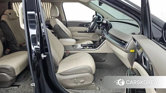 Kia Carnival 4th generation 2021 Черный из Кореи, фото 2