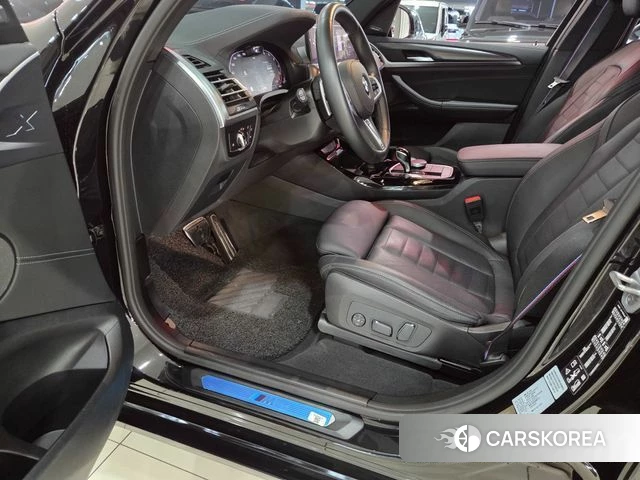 BMW X3 (G01) 2024 Черный из Кореи, фото 2