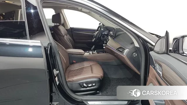 BMW 6 Series GT (G32) 2023 Черный из Кореи, фото 2