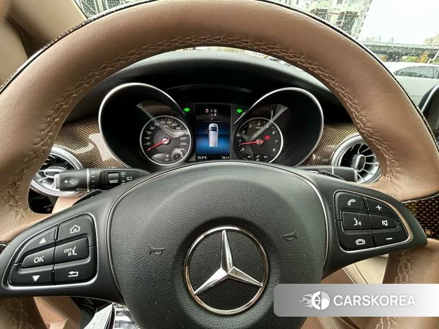 Mercedes-Benz V-class 2023 Черный из Китая, фото 2