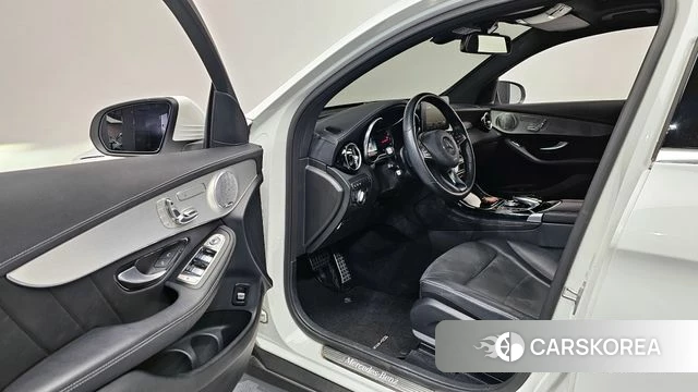 Mercedes-Benz GLC-Class X253 2019 Белый из Кореи, фото 2