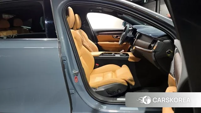 Volvo S90 2023 Небесно-голубой из Кореи, фото 2