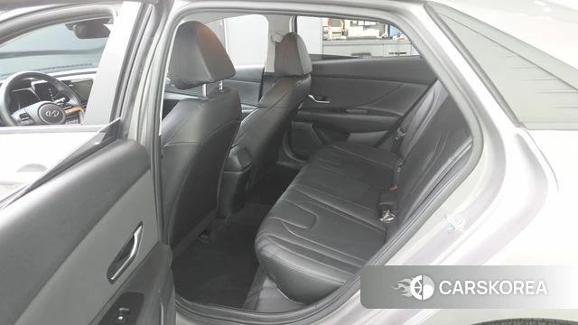 Hyundai Avante (CN7) 2020 Серебристо-серый из Кореи, фото 2