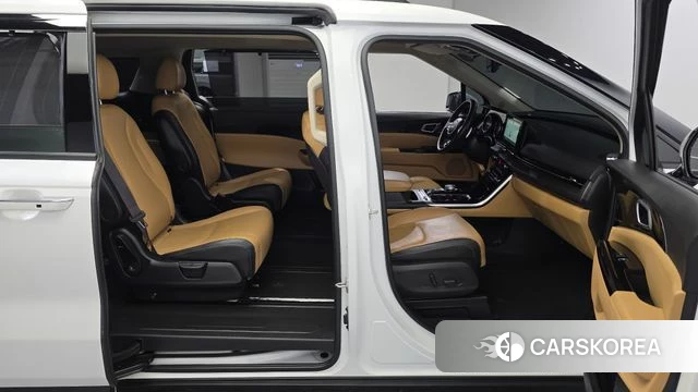 Kia Carnival 4th generation 2023 Белый из Кореи, фото 2