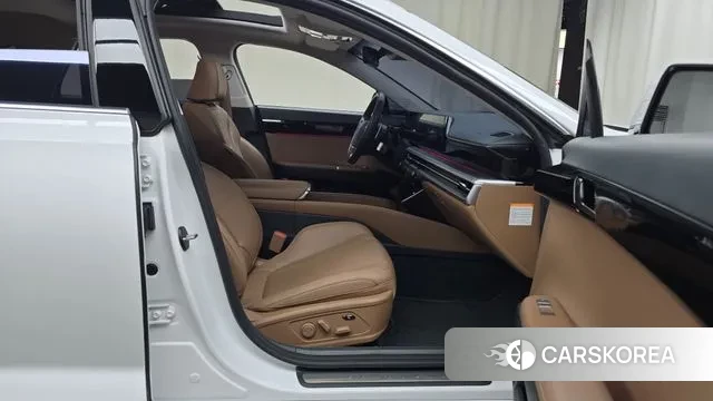 Hyundai Grandeur Hybrid (GN7) 2024 Белый из Кореи, фото 2