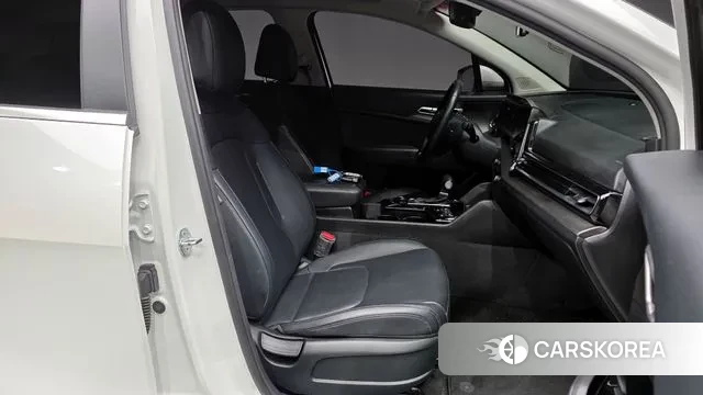 Kia Sportage 5th Generation 2023 Белый из Кореи, фото 2