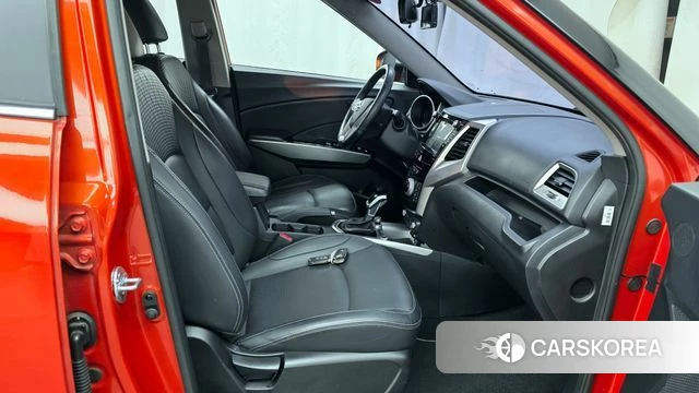 Ssangyong Tivoli Armor 2019 Красный из Кореи, фото 2
