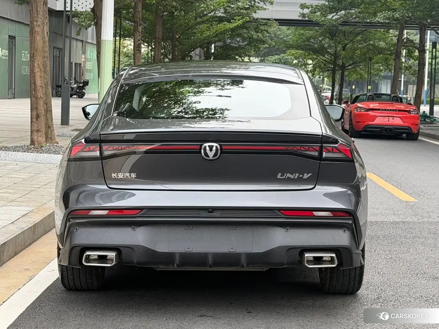 Chang'an Changan UNI-V 2025 Silver/gray из Китая, фото 2