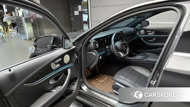 Mercedes-Benz E-Class W213 2022 Серый из Кореи, фото 2