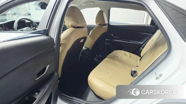 Hyundai Avante (CN7) 2021 Белый из Кореи, фото 2