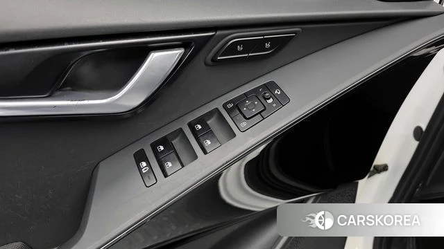 Kia Di Ol Nu Niro 2022 Белый из Кореи, фото 2