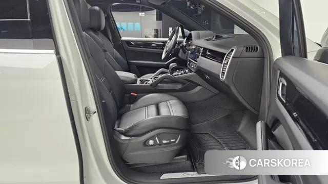 Porsche Cayenne (PO536) 2021 Белый из Кореи, фото 2