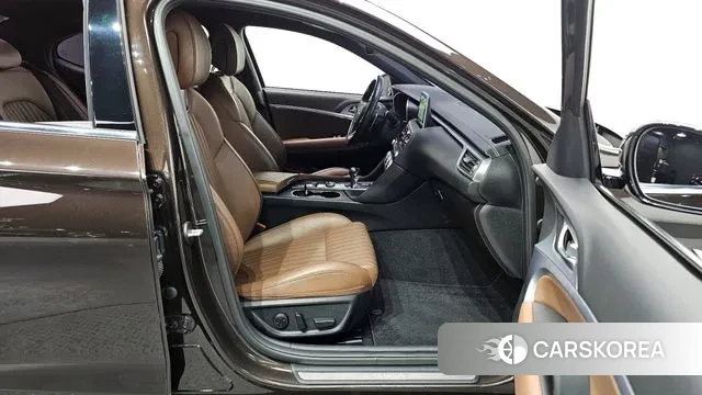 Genesis G70 2019 Коричневый из Кореи, фото 2