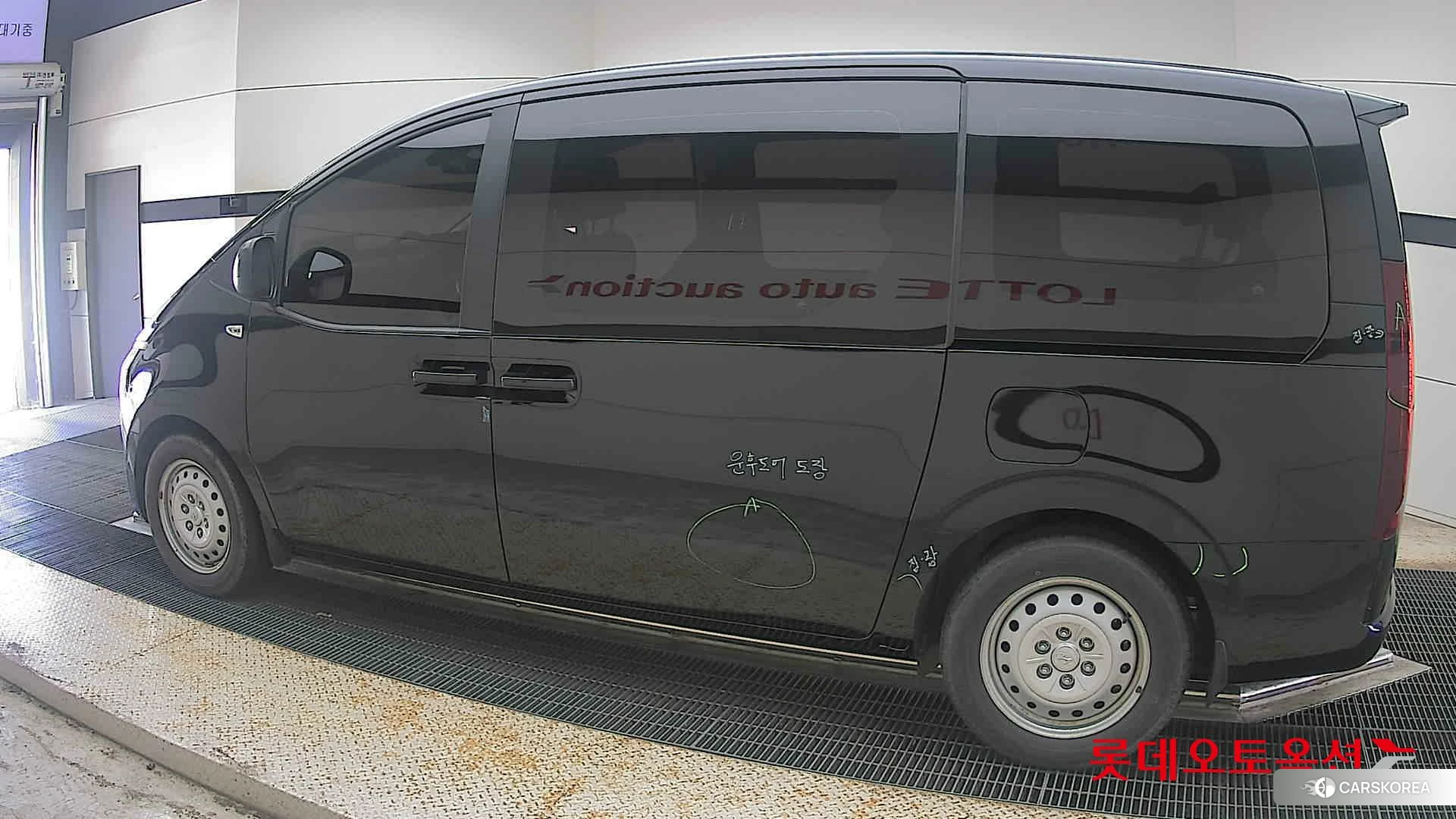 Hyundai Staria 2022 Abyss Black Pearl из Кореи, фото 2