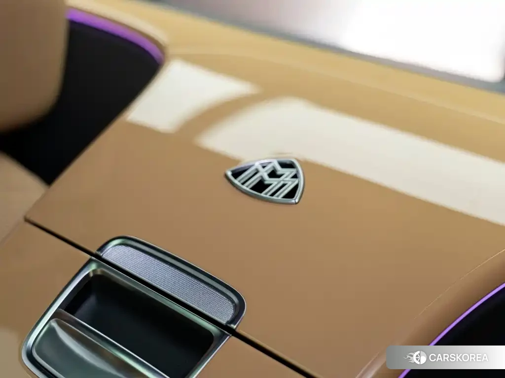 Mercedes-Benz Maybach S-Class 2023 Champagne/brown из Китая, фото 2