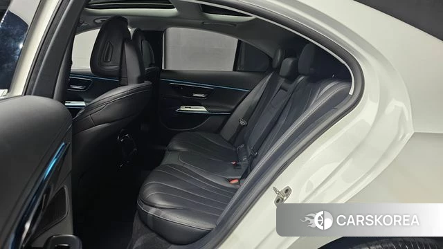 Mercedes-Benz E-Class W214 2024 Белый из Кореи, фото 2