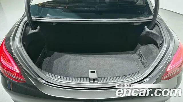 Mercedes-Benz C-Class W205 id 2694701 из Кореи 2