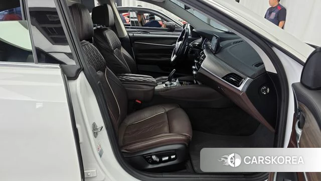 BMW 6 Series GT (G32) 2018 Белый из Кореи, фото 2