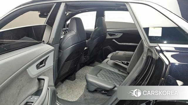 Audi Q8 (4M) 2021 Черный из Кореи, фото 2